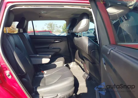 2021 Toyota Highlander Xle из США, поврежденный, VIN 5TDHZRBH7MS156023